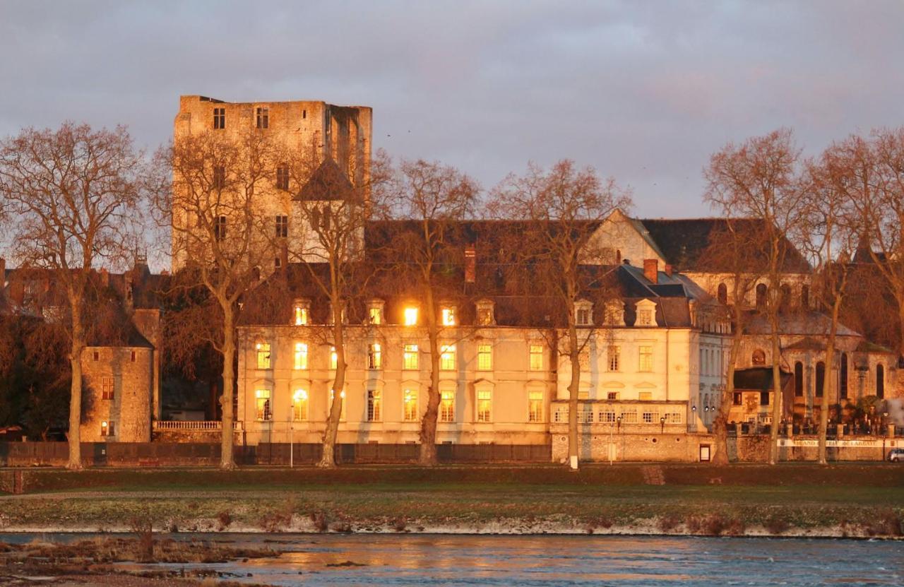 Grand Hôtel de l'Abbaye Beaugency Exterior foto