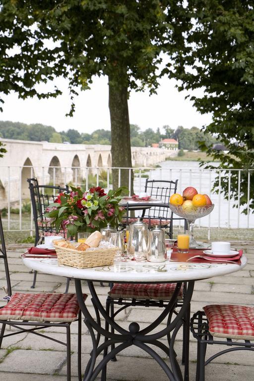 Grand Hôtel de l'Abbaye Beaugency Exterior foto